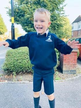 winterfoldhs's tweet photo. Francis is very happy to be going into Year 1 today.
#WelcomeToWinterfold #BackToSchoolPhotos #NewSchoolYear #TheWinterfoldWay https://t.co/3V838jVS9u