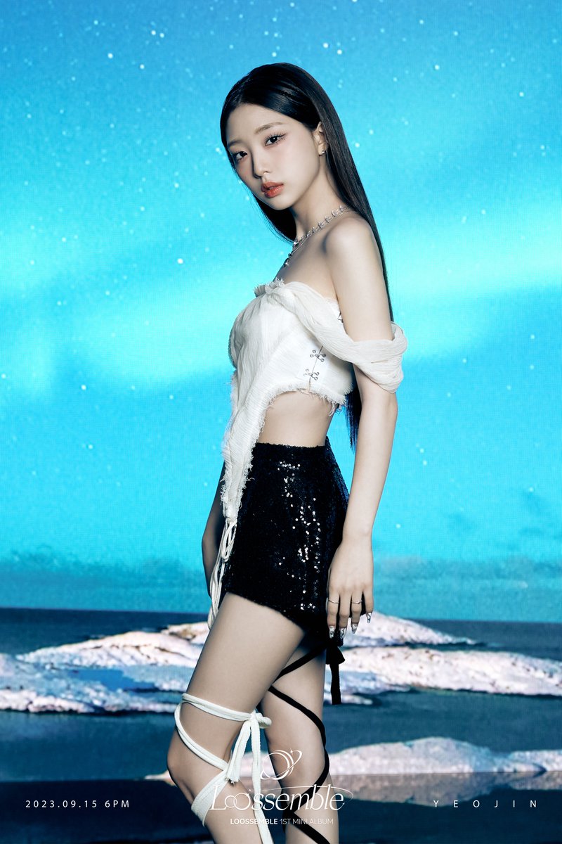 Loossemble (루셈블) 1st Mini Album [Loossemble] 📡Concept Photo 3