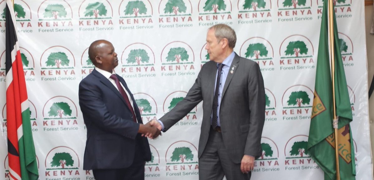 KeForestService's tweet photo. KFS KEEN ON FOREST CERTIFICATION

@CCF_Kenya Mr. Alex Lemarkoko, this morning had the honour of hosting and having discussions with a team from @FSC_IC led by the global Director General Mr. Kim Carstensen who is in the country for the #AfricaClimateSummit... https://t.co/YpNQDy6j0K