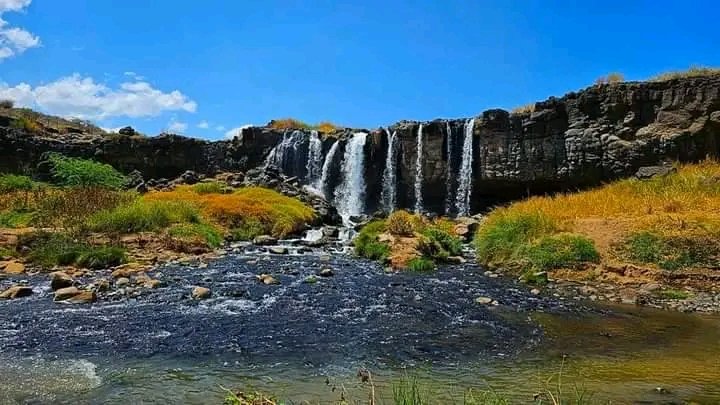 10_ekai's tweet image. This is Nakengere waterfall in Kapedo, Turkana county.
@ntvkenya 
@stanleyloter 
@GideonLolimo 
@Ceciliaishuu 

#exploreTurkana
#tembeaTurkana