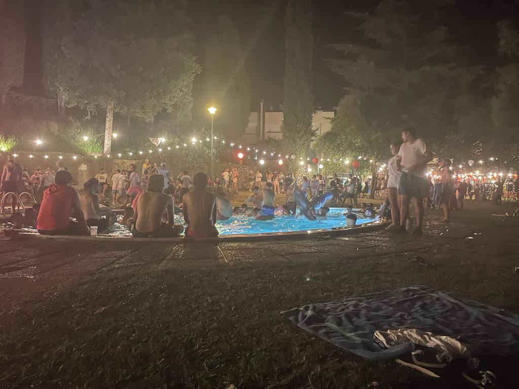 jorge__'s tweet photo. No sabía que #OPLA se rodó en el @fest_nakama.
I didn't know @onepiecenetflix was shot at the #NakamaFest.
@RadioPirataOP  @quintoemperador @newworldartur https://t.co/qkIY3Hs1hY
