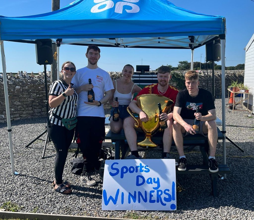 A @coopuk End of Summer Sports Day yesterday in the sun! Amazing day organised by my team 🤩 with support from our Pioneers and Funeralcare - big thanks to all involved - raised £300 for @barnardos too! @FuzzWilliams @Stephen_BTM @dailoveday @Zach_Pioneer @ZoeSelby1 @ClareBowman