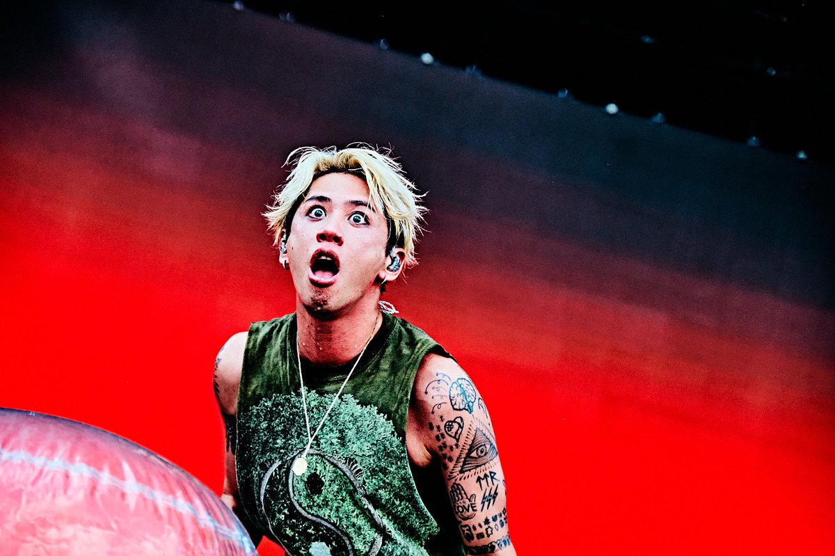 hamanokazushi's tweet photo. ONE OK ROCKメンバーインスタにて撮影した1CHANCE FESTIVAL 2023の写真が公開されております。ぜひ。 https://t.co/99uGeOJ5O3