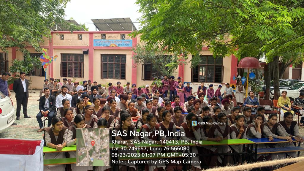 Chandigarh_uni's tweet image. Recently, the Pro Bono Club, University Institute of Legal Studies (#UILS), #ChandigarhUniversity, in collaboration with Nyaya Bandhu Scheme, Department of Justice, Ministry of Law and Justice, Government of India, organized a #LegalAwareness Program on "Cyber Crimes" at Village