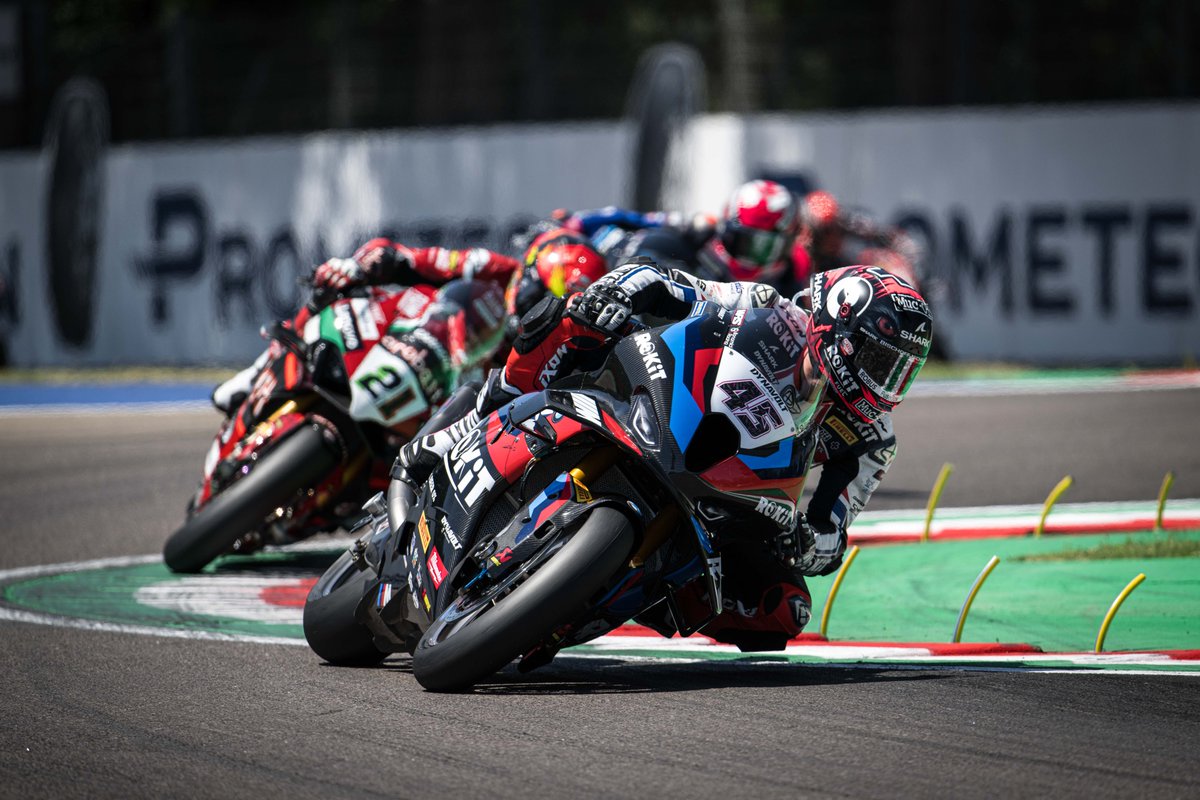 BMWMotorradWSBK's tweet photo. Our @WorldSBK #RoundRecap takes us to Round 7๏ธโฃ at the epic Autodromo Enzo e Dino Ferrari (Imola ๐)
Scott Redding & @realleonhaslam were on riding duties at a scorching Italian round ๐ฅต with a best of P8๏ธโฃ for Scott in Race 2 โ๏ธ
#WorldSBK #WeAreRokit #M1000RR #2023SoFar https://t.co/ayRTLSMkAp