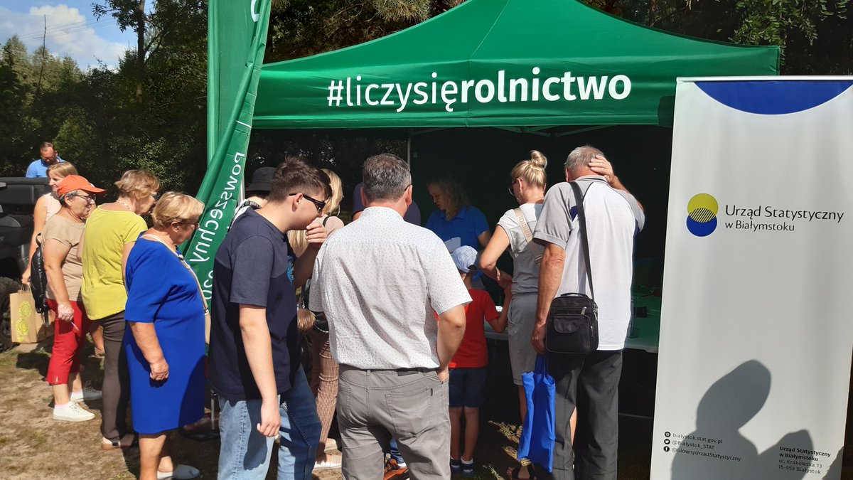 Bialystok_STAT's tweet photo. Dziękujemy wszystkim osobom odwiedzającym nasze stoisko promocyjno-informacyjne zorganizowane podczas 24. Ogólnopolskiego Dnia Ogórka w Kruszewie. Do zobaczenia na kolejnych imprezach plenerowych.
#BadaniaAnkietowe #podlaskie #PSR2020 #NSP2021 https://t.co/JTf8ViPYQi