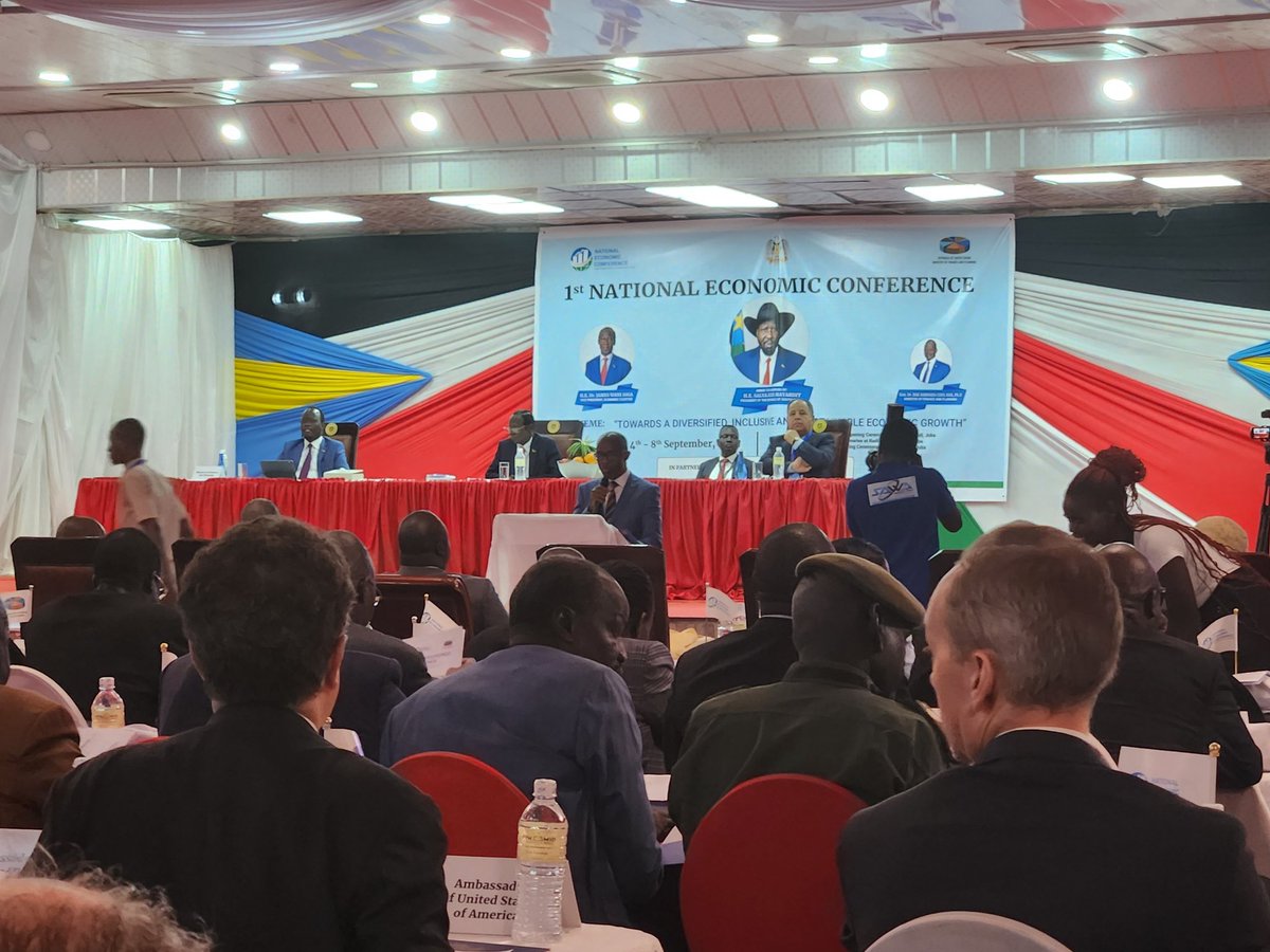 PeterAuweraert's tweet photo. 1st @SouthSudanGov National Economic Conference timely: with humanitarian aid ⬇️ economic growth acceleration critical to avoid 2024 disaster. Rapid public investment ↗️ in basic services also needed, as is continued improvement in governance. @UN_SouthSudan committed to support https://t.co/MVYmEG7XND