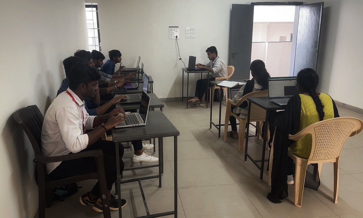 wekitizens's tweet image. The KIT coder's club conducted a '𝐁𝐨𝐨𝐭 𝐂𝐚𝐦𝐩' for Byte Works 1.0 which was exclusively conducted for 12 hours on 04.09.2023 starting from 09:00 AM to 09:00 PM.
#codingisfun #pythoncoder #codinglife #learnpython #datascience #learncoding #machinelearning