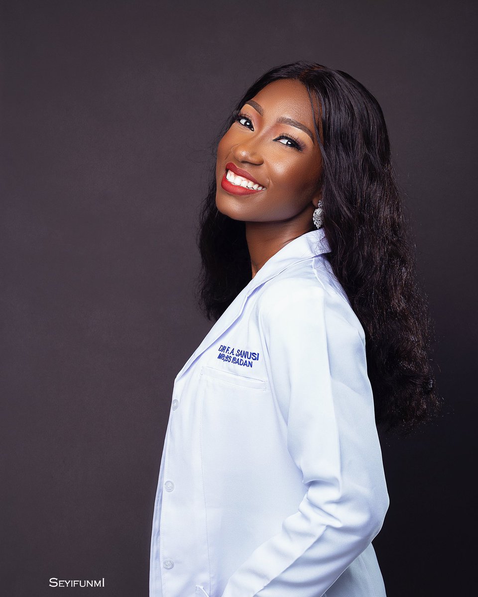 _fatihat's tweet photo. I had always wanted to be a Doctor before I even knew what it meant to be one. This was a dream come true.
  
Officially;
DR F.A SANUSI
MB;BS IBADAN

#IbadanDoctors https://t.co/u2eDqNZmVb