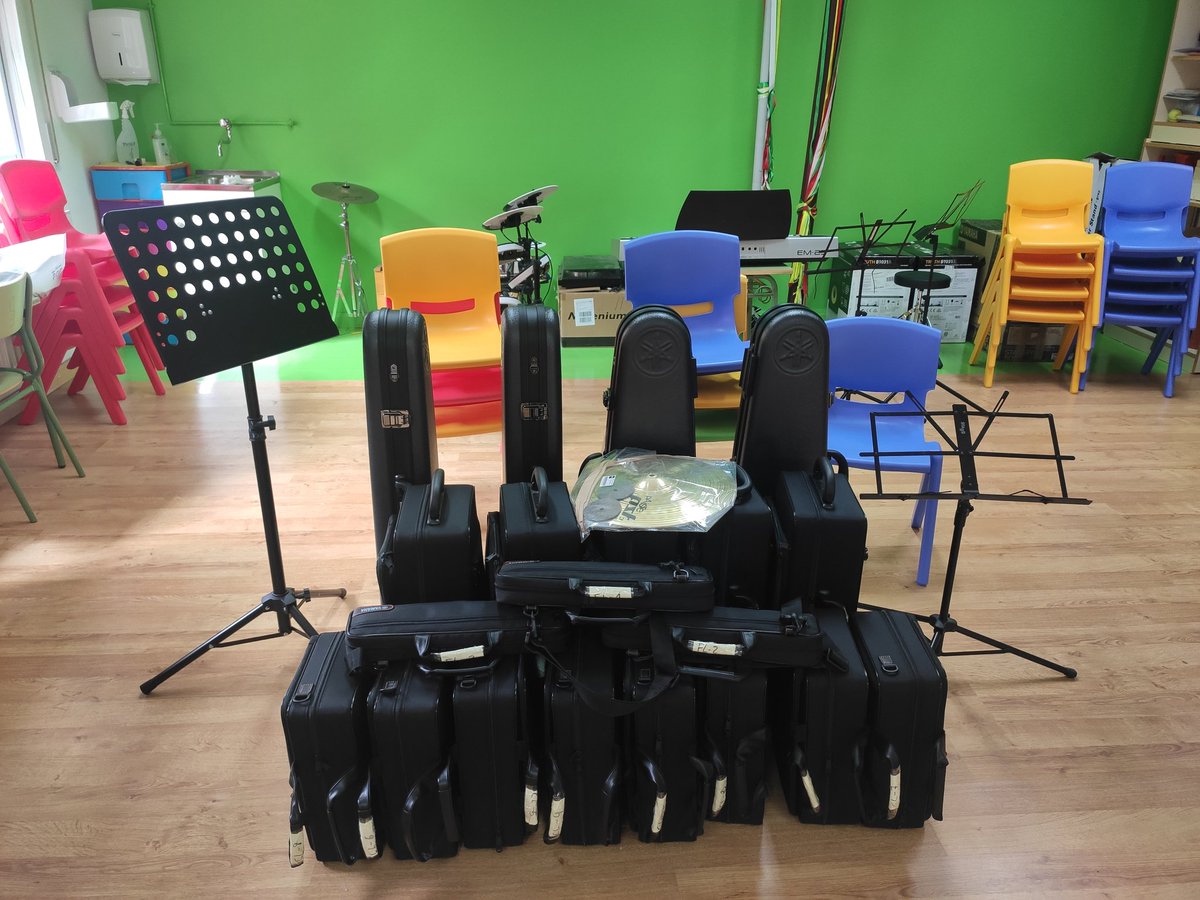 YAMAHA CLASSBAND
Menudo reto para este curso 23/24, trombones, trompetas, clarinetes, flautas y bombardinos!!!!! A por ello!!!!