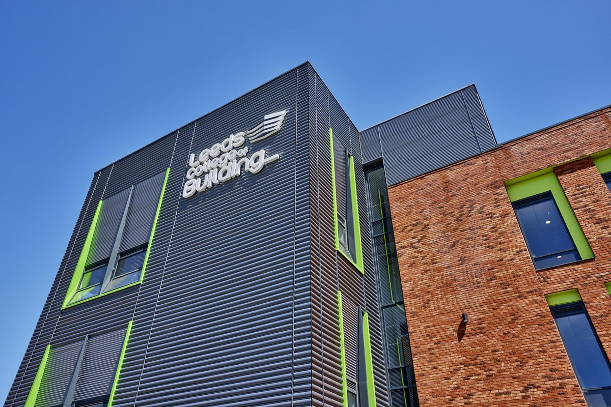 WeAre_LCB's tweet photo. We're looking forward to welcoming our new #students this week ๐ฅณ
Please check your emails & WhatsApp for the message sent out W/C 7 August for all info on which day you must attend ๐ฑ
For questions regarding #EnrolmentWeek, please call 0113 222 6002 or email info@lcb.ac.uk ๐ง https://t.co/AoHjFHfj9F