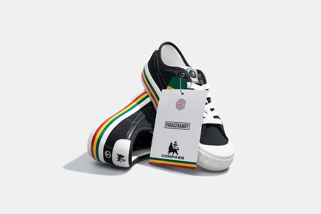 m__________saif's tweet photo. Sepatu buat olahraggae tersedia di @wbookid dengan harga retail. Stock dari langit ke 7 xixixixi monggo dibeli (namoy-nya juga usaha) https://t.co/1QfvICBCIC
