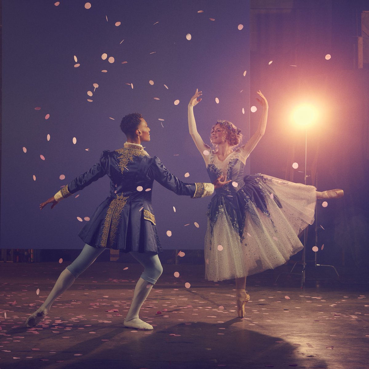 Our enchanting production Cinders is everything you adore about the classic fairy tale – made sparkling, fresh and new. Choreographed by @HampsonChris with new designs by @_elinsteele and Prokofiev’s melodic score performed live by SB Orchestra: bit.ly/45HlVS4
#SBCinders