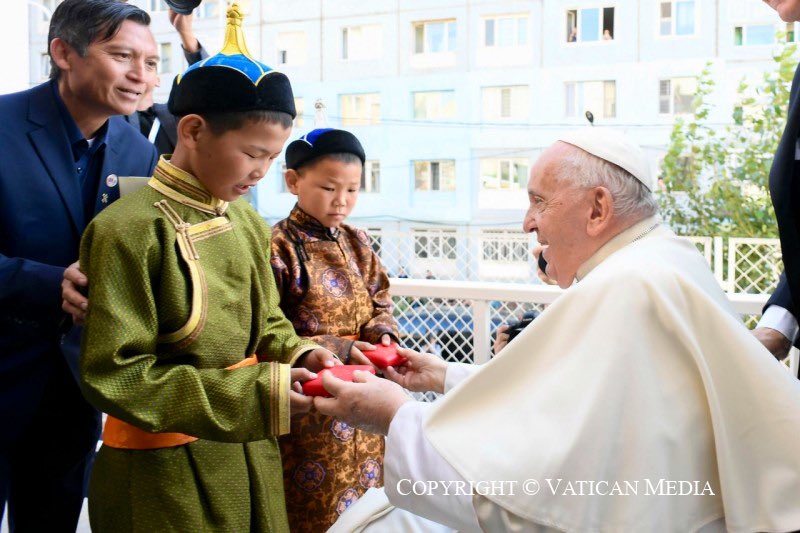 RichRaho's tweet photo. Francis: “A myth needing to be dispelled is that the Church, committed to works of social promotion, does all this to proselytize, as if caring for others were a way of enticing  people to ‘join up.’ No!  The Church does not go forward by proselytism…” https://t.co/9U9HPk8AYs https://t.co/Ub8Kwh5NWn
