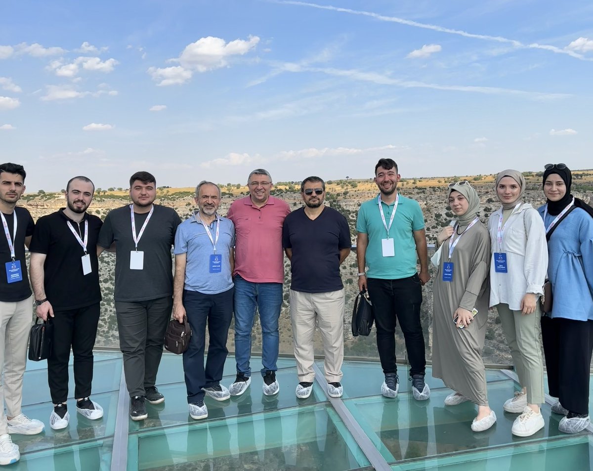 bagimder's tweet photo. 🔹Bagimder olarak katıldığımız bu programda birbirinden verimli etkinlikler ve programlar sayesinde İmam Hatip camiamızla kaliteli bir zaman geçirdik. 
🔹Emeği geçen herkese teşekkür eder, yeni dönemin hayırlara vesile olmasını dileriz. 

@aceylantr 
@donmez_huseyin https://t.co/sGRr8GncmA