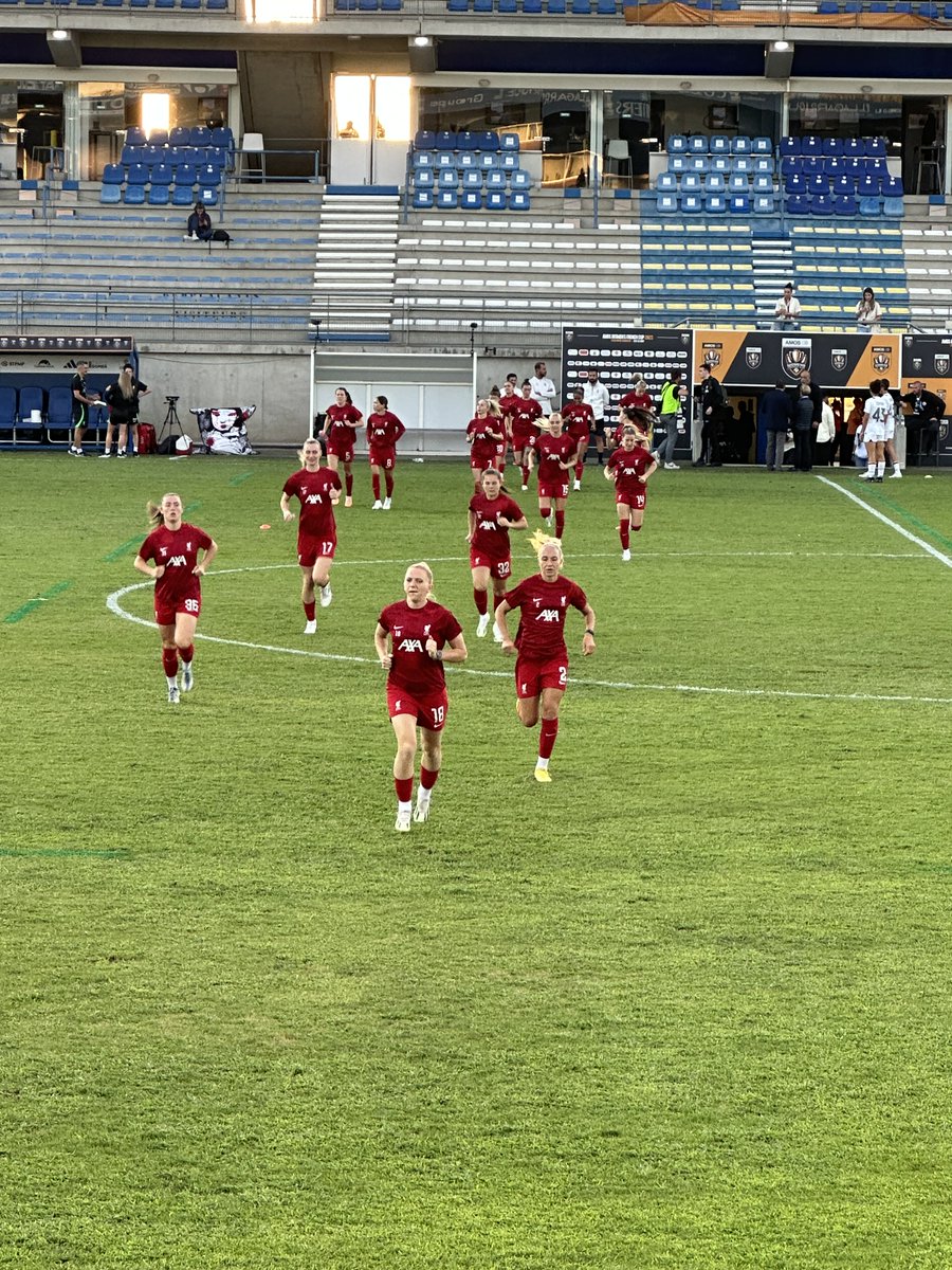 AgenceAXAIntl's tweet image. ⚽ Fantastic to see @LiverpoolFCW in France. Well done to all involved

#DreamsHaveNoGender #YNWA  #axa #OfficialTrainingKitPartner