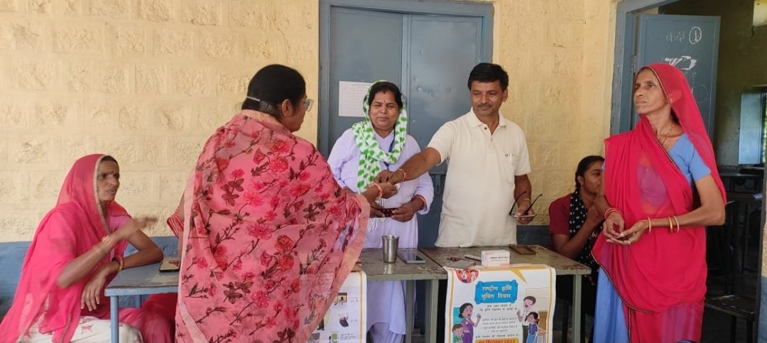 raviasarsa28's tweet photo. रा.उ.मा.विध्आलय सेसली (पाली)
राष्ट्रीय कृमि मुक्ति दिवस मनाया गया 
#healthcare 
@_lokeshsharma 
@ashokgehlot51 
@DcDmPali https://t.co/OaoCaYsHES