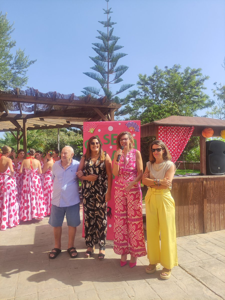 CpspmM's tweet photo. Inauguración de la Feria y la caseta: "La Alegría de los Mayores". 👏👏💃💃 https://t.co/5e3thlbNwT
