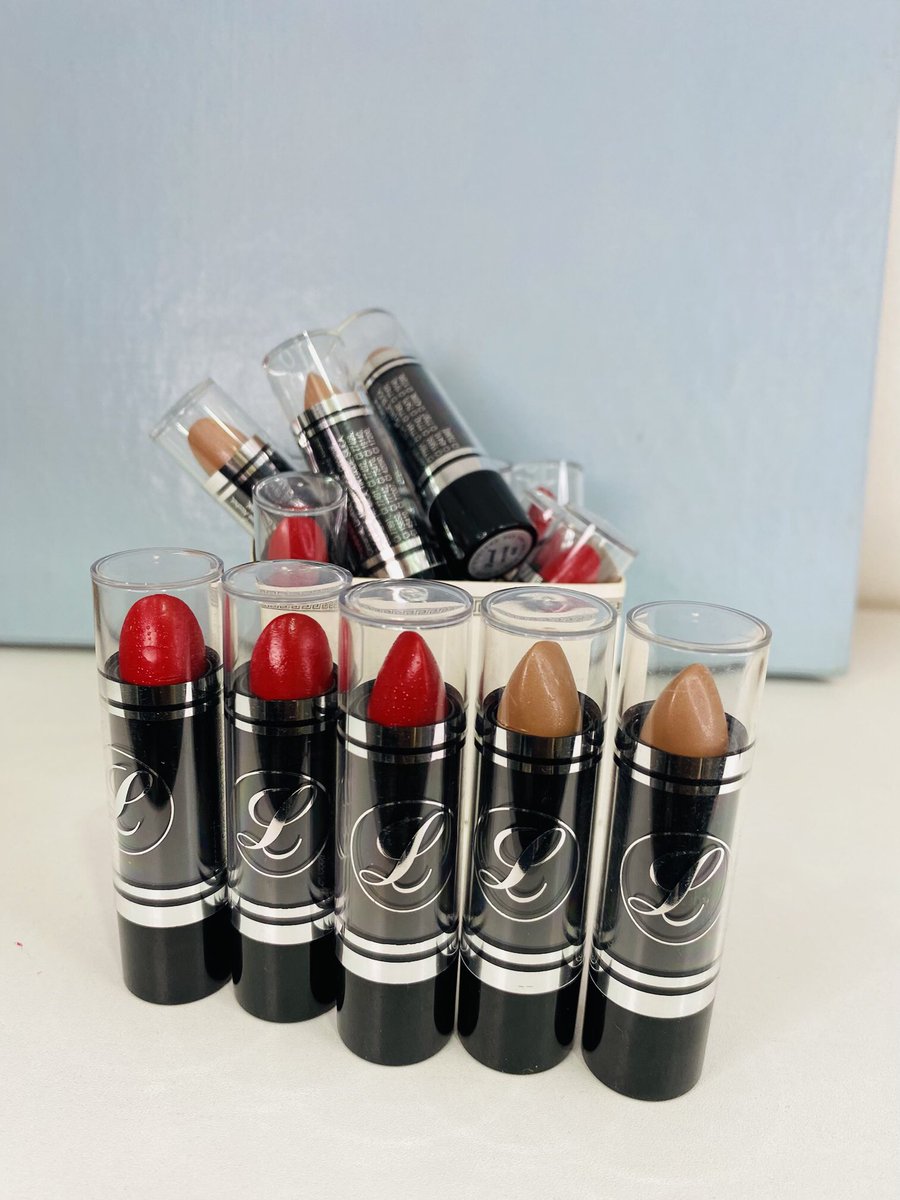 LamizCollection's tweet image. Let’s be a start to your Glowing Days 
as we Provide quality Skincare Products 
Solutions to all your Skin Problems and fresh new look 

For DELIVERIES Call or WhatsApp:- 🚚 📦 0705906160 | 0783788078
———————————————
Visit Our Store at KIREKA SHOPPING CENTRE Level 1 Shop No. 48