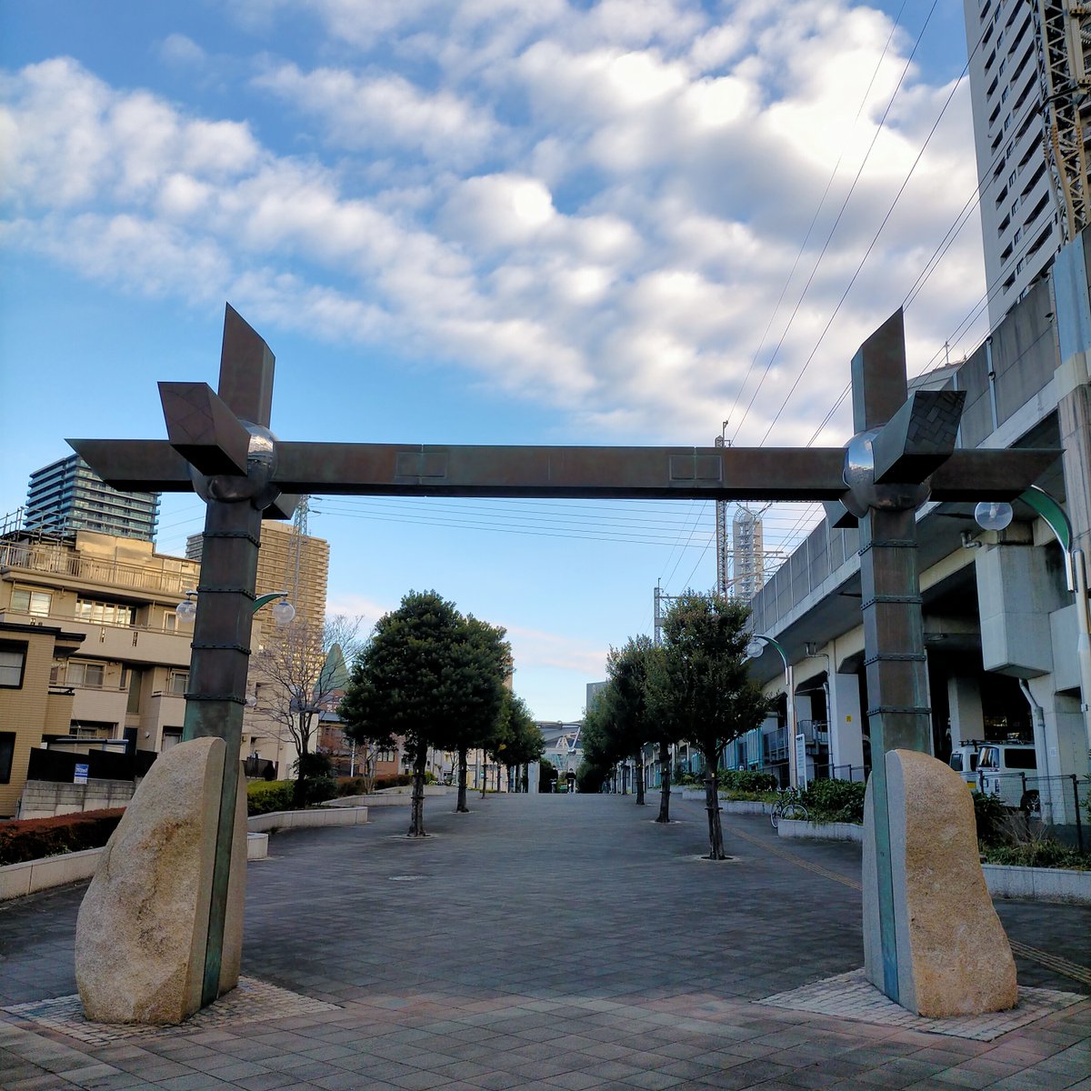 【Gate of Time - Past】
City: Saitama, Japan
Photo by Takashi Honda (January 2023)
［Artwork No. 573］
#PublicArt #StreetArt #PAbyTH #Sculpture

《E-book: Public Art》
amazon.com/dp/B0C6B5VBVD