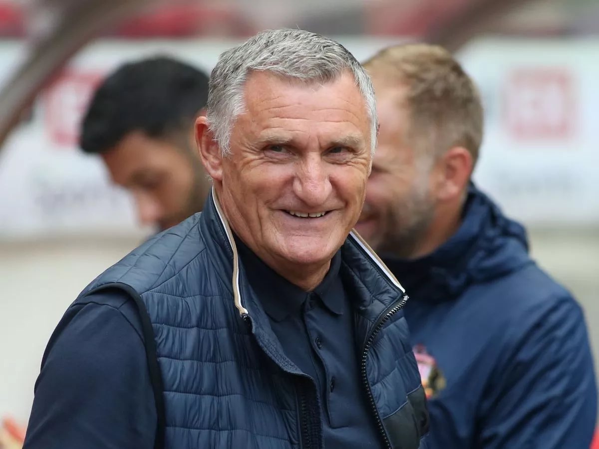 Sunderland have only signed 1 player over the age of 25 in the last 3 transfer windows.

They’ve signed 20 players in that time with an average age of 21.

Putting faith in youth 🤝🐈‍⬛

#SAFC