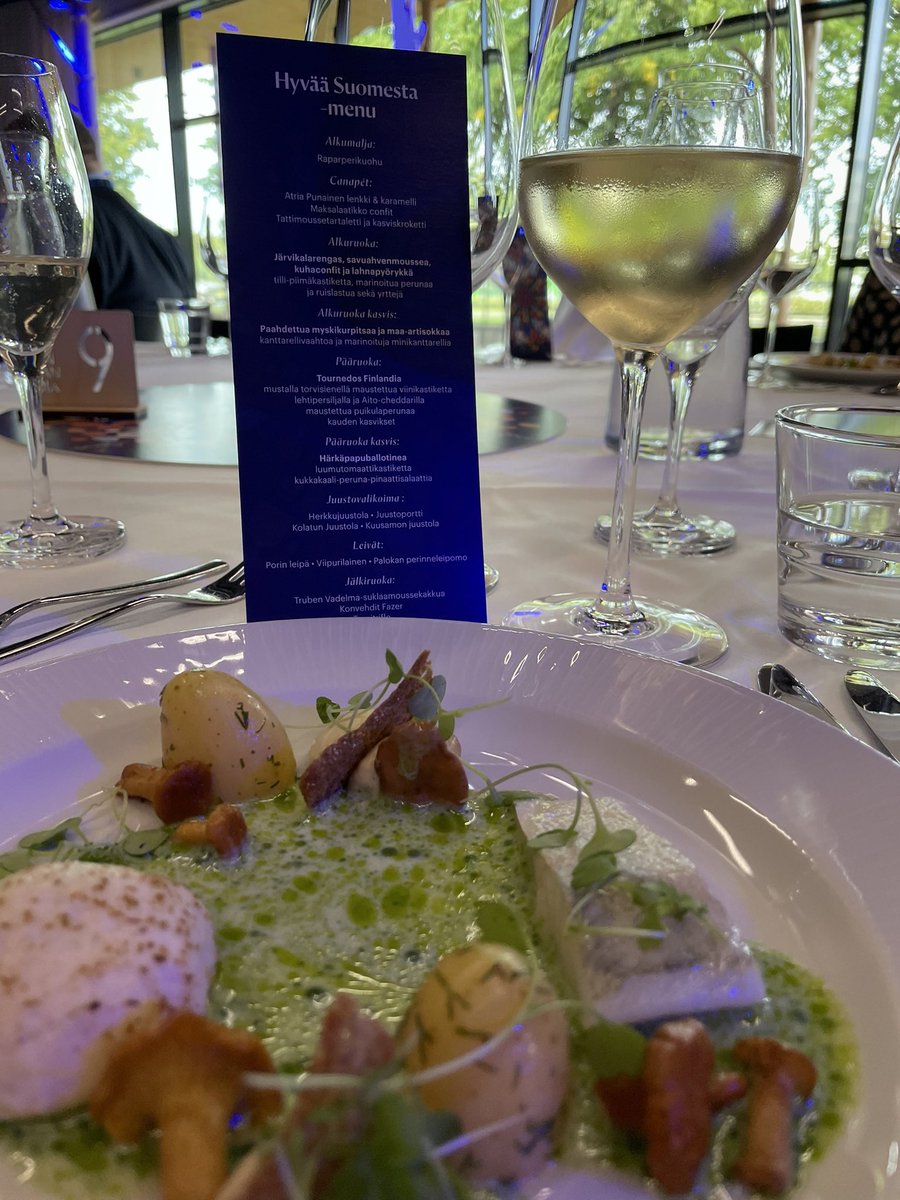 Hyvää suomalaisen ruoan päivää ja hyvää 30-vuotissyntymäpäivää Hyvää Suomesta -merkki!