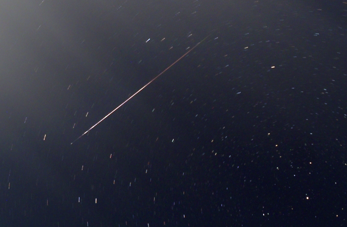 Scotland settles into September with warm sunshine and moonlit nights. If you were out at half three this morning you might have seen this beauty. High in the north from #Lochearnhead, a fast moving epsilon Perseid fireball according to @UKMeteorNetwork