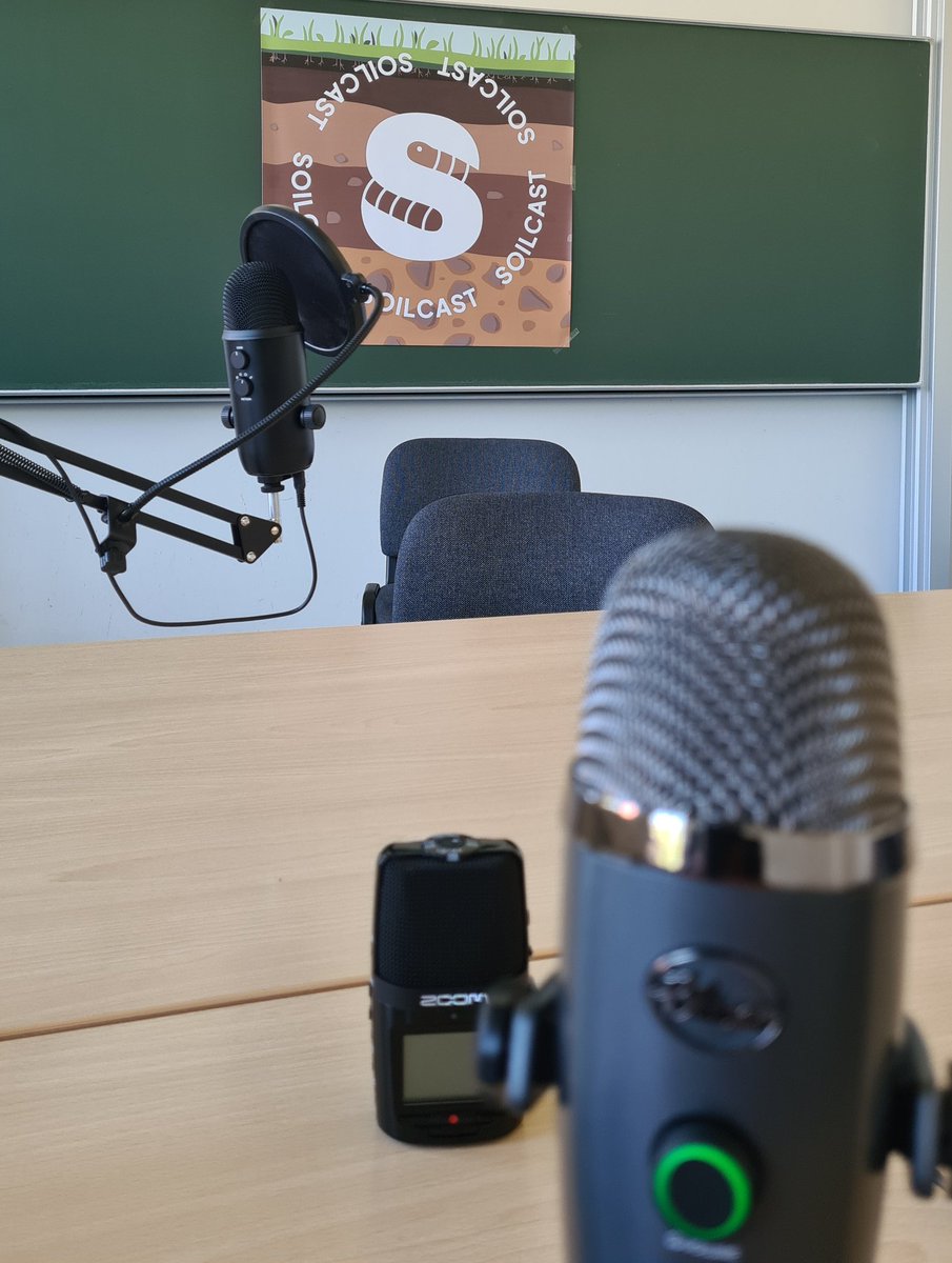 Wir haben heute auf der #DBG2023 schon tolle Kurzinterviews geführt. Kommt gerne vorbei, unser Studio liegt nahe am Tagungsbüro in Raum 1.03! #DBG23