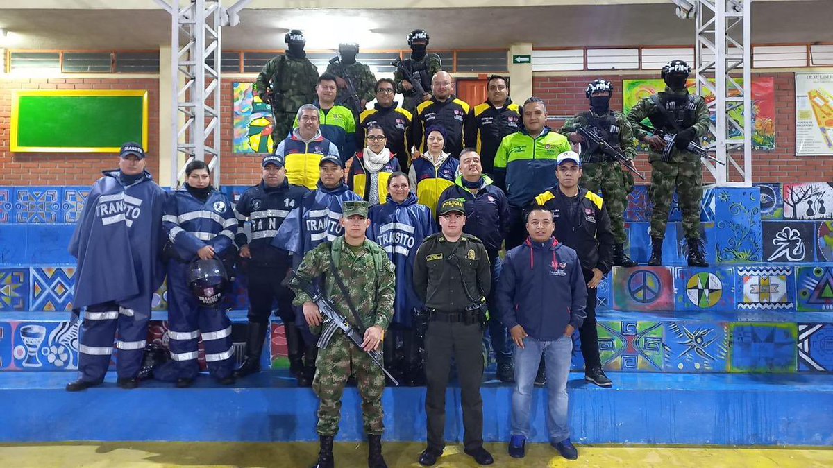 AndresPB1981's tweet photo. #LaPrimeradelDía
Balance de operativos #PaztoSeguro20 en articulación con: @PoliciaPasto, @Ejercito_Div3 #BASPC23, @secsaludpasto,@PastoTransito, @DAEP_Pasto, @GobiernoPasto, @bomberospasto y @MigracionCol
17 operativos
✅211 Requisas
✅5 Traslados a CTP
✅40 Papeletas de SPA
✅2 Armas blancas
✅284 Comparendos de tránsito
✅67 Motos inmovilizadas
✅39 Carros inmovilizados
✅18 Verificación normativa establecimientos
✅139 Sensibilización de campañas ciudadanas
✅41 Verificación de antecedentes a ciudadanos
#UNIDOSporlaSeguridad de #LaGranCapital