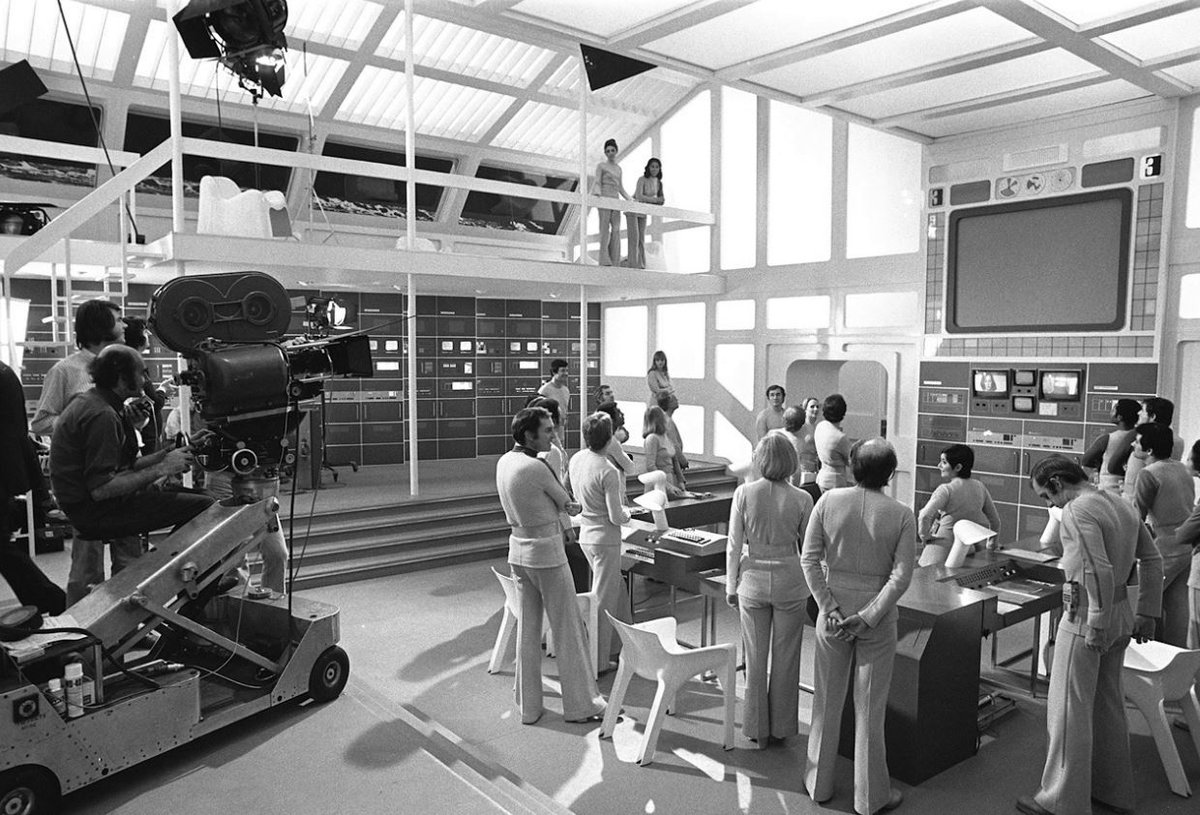 TheSpaceshipper's tweet image. Gerry &amp;amp; Sylvia Anderson's Space: 1999 started 48 years ago today with "Breakaway".
This means that the TV series takes place exactly between the year of its broadcast and today.