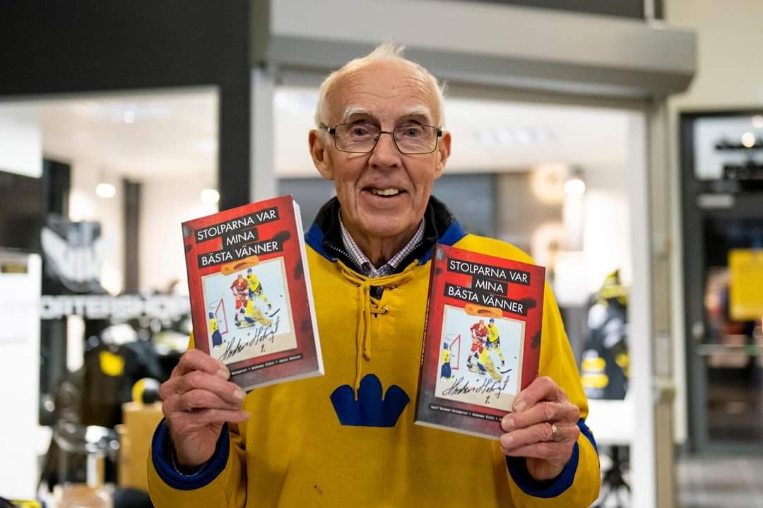 I samband med kvällens match mellan Rögle och HV71 i Halmstad Arena signerar målvaktslegenden Honken sin bok.
Biljetter, se Halmstad Hammers hemsida.