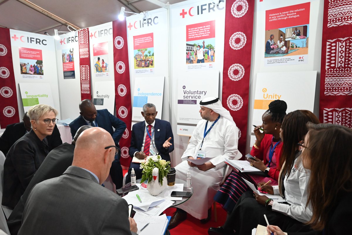 IFRC facilitated a high-level dialogue with COP28 Presidency DG Amb. Al Suwaidi on the Climate Pact, as part of consultations building up to #COP28. UNFCCC AGN, Ambassadors, UN discussed #climatefinance, #multilateral cooperation #localimpact in fragile contexts. #ACS2023