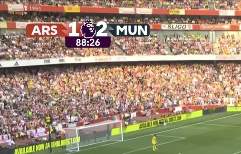 RemarksFootball's tweet photo. How do I explain to my kids that Man United lost this match 3-1?
 
😂😂😭😭 https://t.co/Fchql8IR3N
