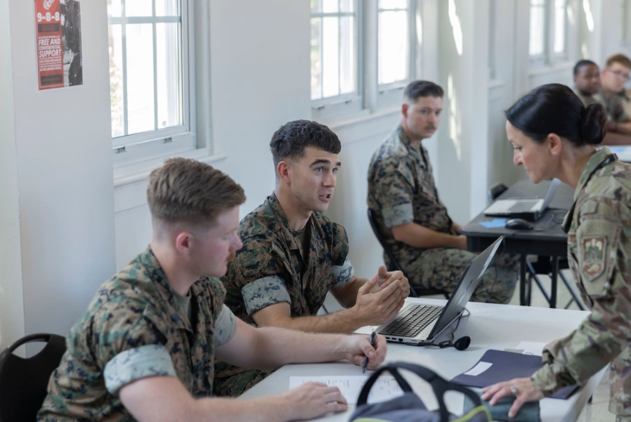 iimefmarines's tweet photo. At II MEF headquarters, JECC members and @iimefmarines have come together to participate in the JTF FORMEVT on @camp_lejeune. This event is a major milestone in II MEF becoming a certified JTF command element, equipping the MEF to execute a wide range of missions as a JTF-C HQ. https://t.co/Tvm1MWyOv7