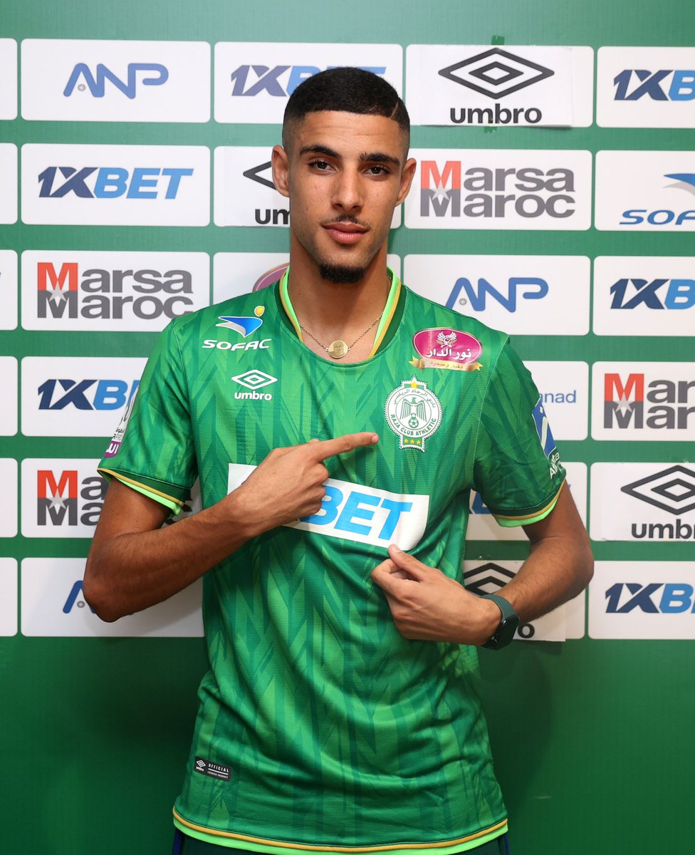 RCAofficiel's tweet photo. 🎞️| المهدي موهوب، حكاية لاعب حقق حلم الطفولة🦅
https://t.co/83jOlH42Iw https://t.co/54riWCSy8L