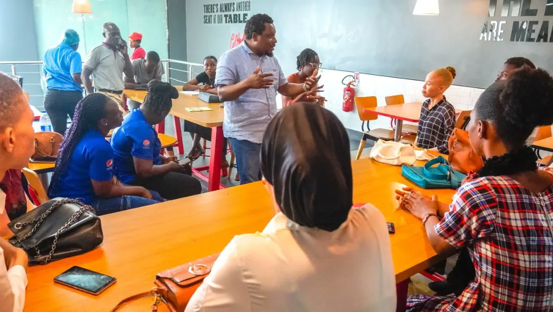 Project_Enable's tweet photo. Last week, we visited @kfcnigeria with some of our fellows as part of the Workplace Disability Project. We're excited about KFC's decision to offer internships to 8 persons with disabilities. Together, we're building an inclusive and diverse future.
#projectenable #inclusion https://t.co/LkzEXtMFFn