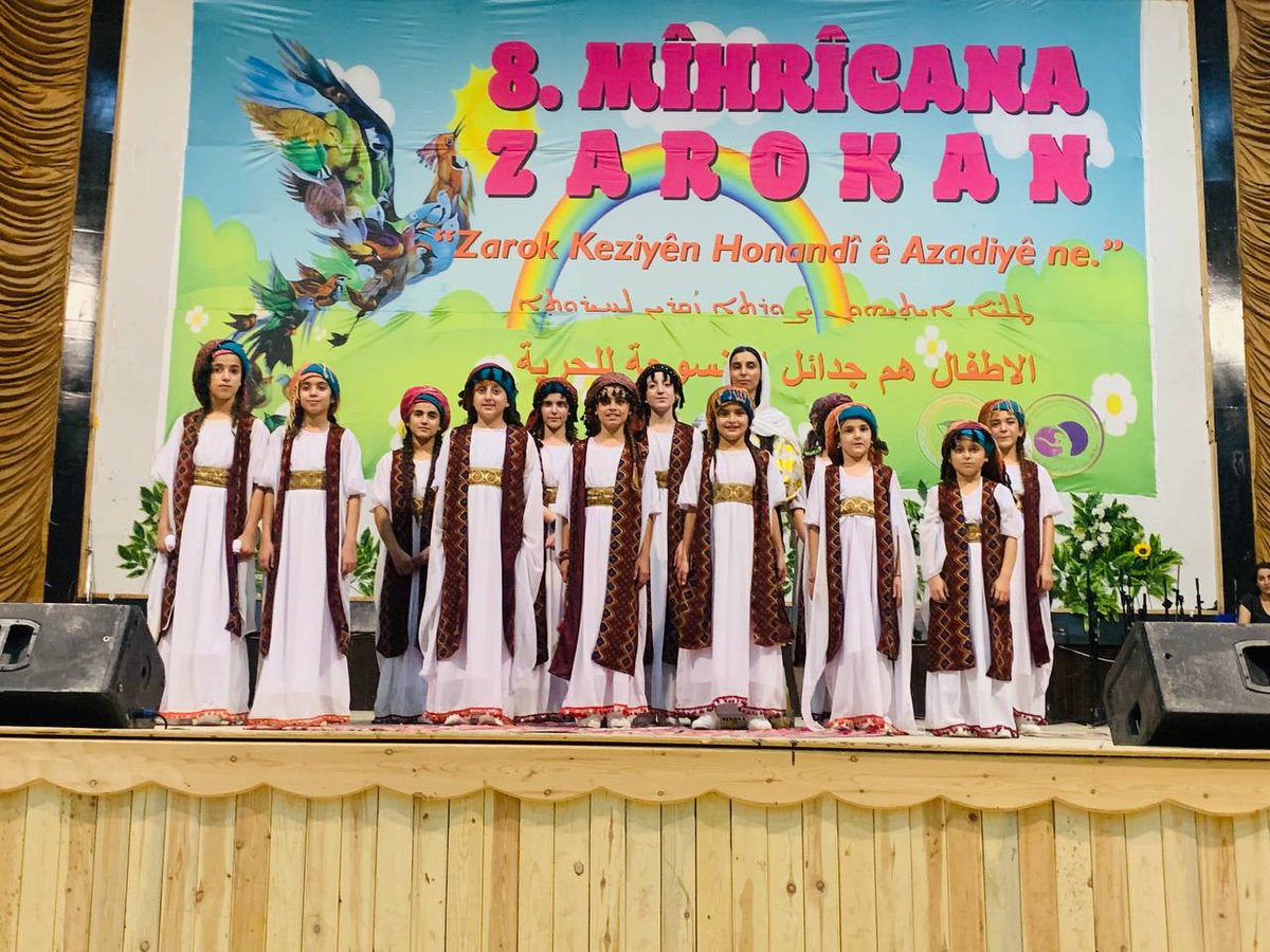 Parginarojava's tweet photo. Hin wêne ji beşdariya zarokên navenda #Pargîn di mîhrîcana 8'emîn a zarokan li Rimêlan
#parginarojava https://t.co/xr0tPvVB3T
