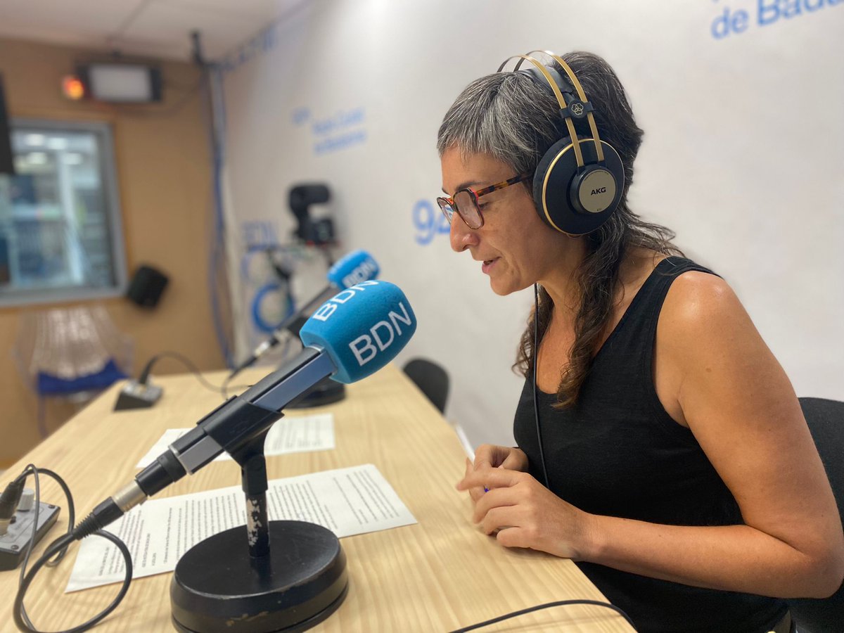 BadalonaMati's tweet photo. ❤️📻 Escalfant motors! Cada dia a les 8h informa't del que passa a la ciutat al 94.4FM.
➡️ A partir del 12/09 us esperem a la #TertúliaBDN de 9h a 10h. I fins les 12 del migdia amb entrevistes d'actualitat, els nostres col·laboradors, entreteniment i molt més. @bdncom #Badalona https://t.co/Gmyp9hlBE0