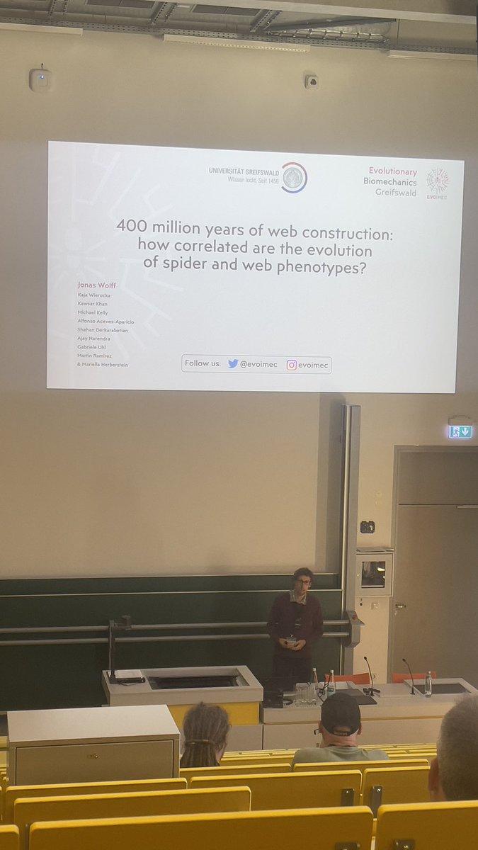 Starting the #dzg23 with the fascinating talk of <a href="/jonas_o_wolff/">Jonas Wolff</a> of the  <a href="/evoimec/">EVO|MEC</a> group in the spiderFest symposium 🕷️🕸️🕸️