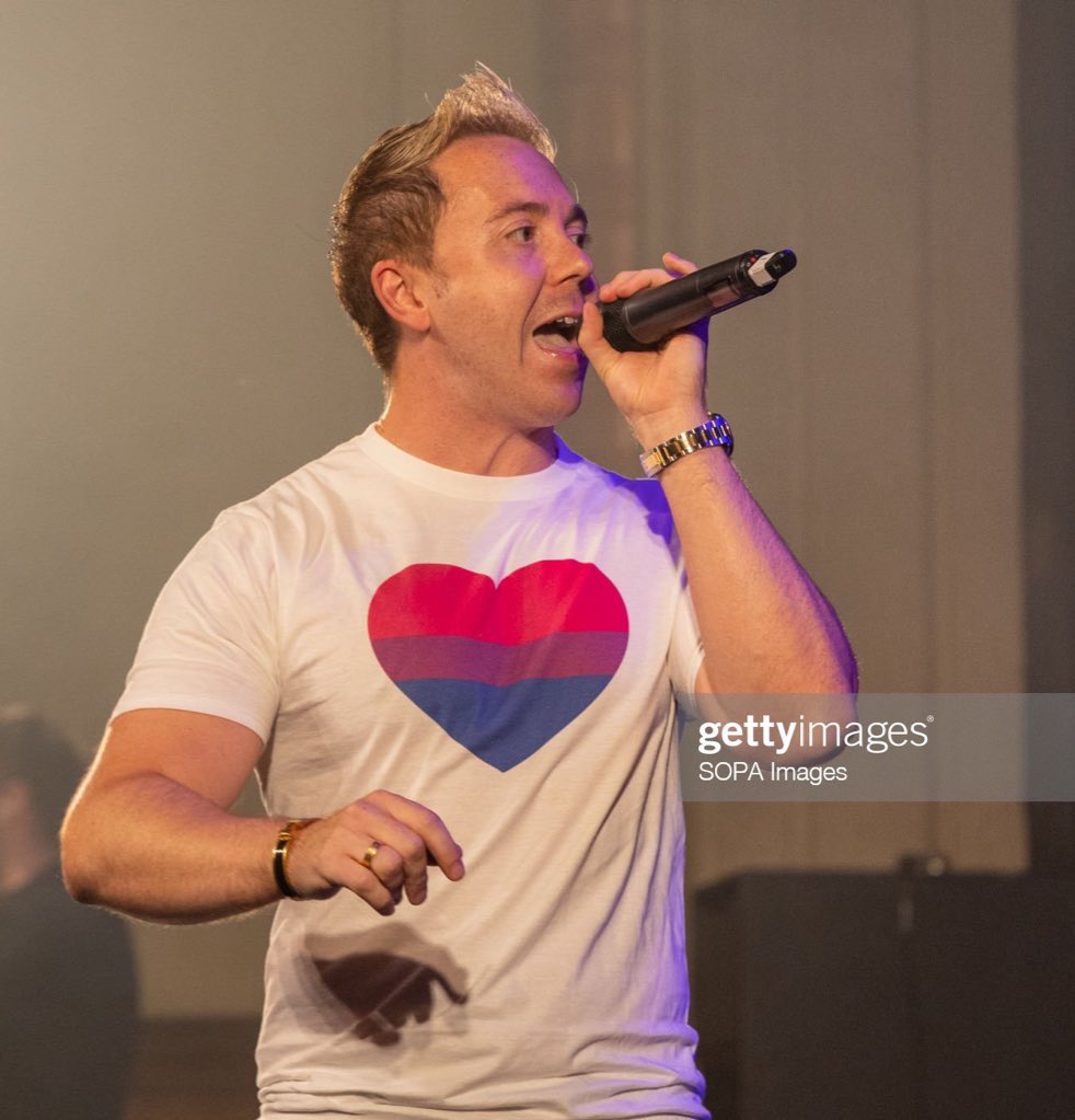johngalea's tweet photo. πππ Thank you @BiPrideUK 2023 for having me - amazing time and brilliant audience π #johngalea #galea #mrpianoman #bipride #bipride2023 #bivisability #LGBTIQ https://t.co/XuBJIucHqd