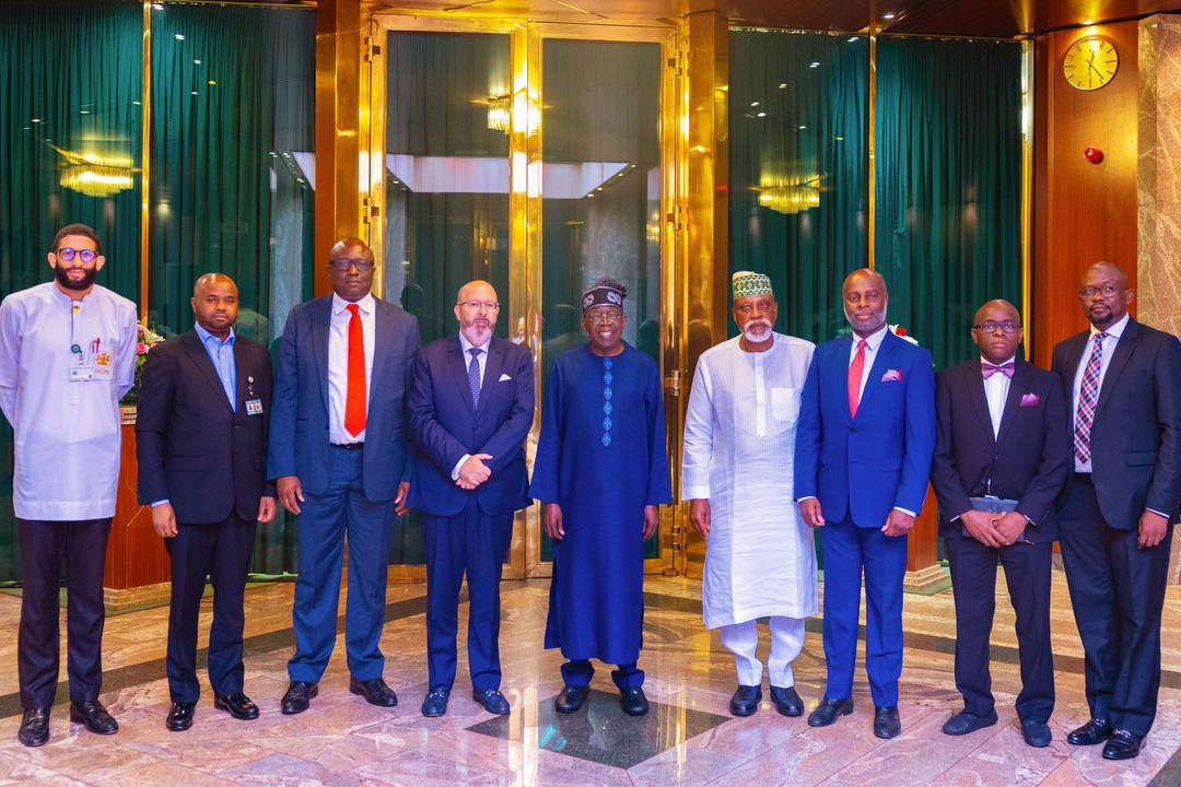 biyora1's tweet image. President Bola Ahmed Tinubu (GCFR) Recieves in Audience, Mr Andres Garcia, Oracle Global Vice President for North, East and West Africa, Levant and Turkey at the State House.

#VillaToday