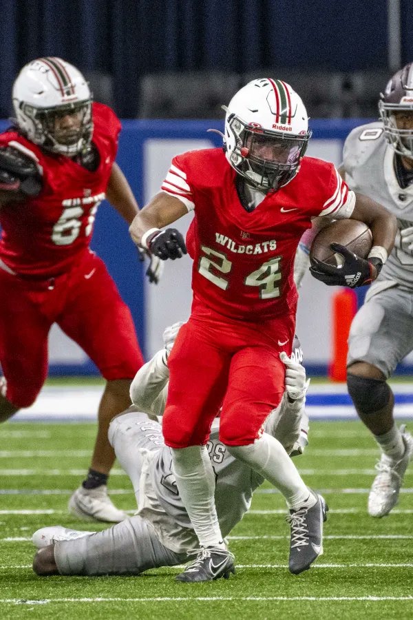 KyleNeddenriep's tweet photo. Get your votes in by noon Thursday for high school football player of the week. https://t.co/QGrsSkoG8x https://t.co/eHhK7o179a