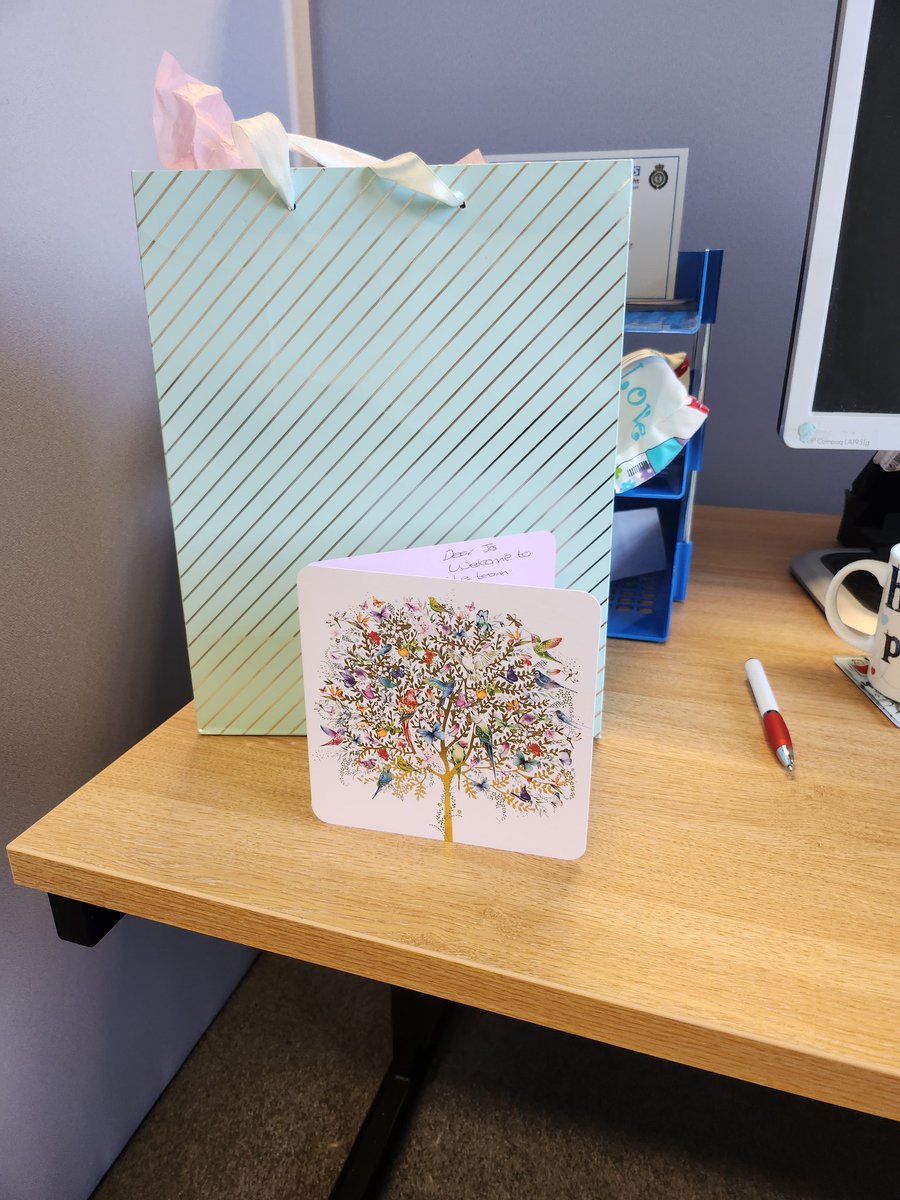 Welcome bag waiting on my desk today from my new team. So lovely 😊