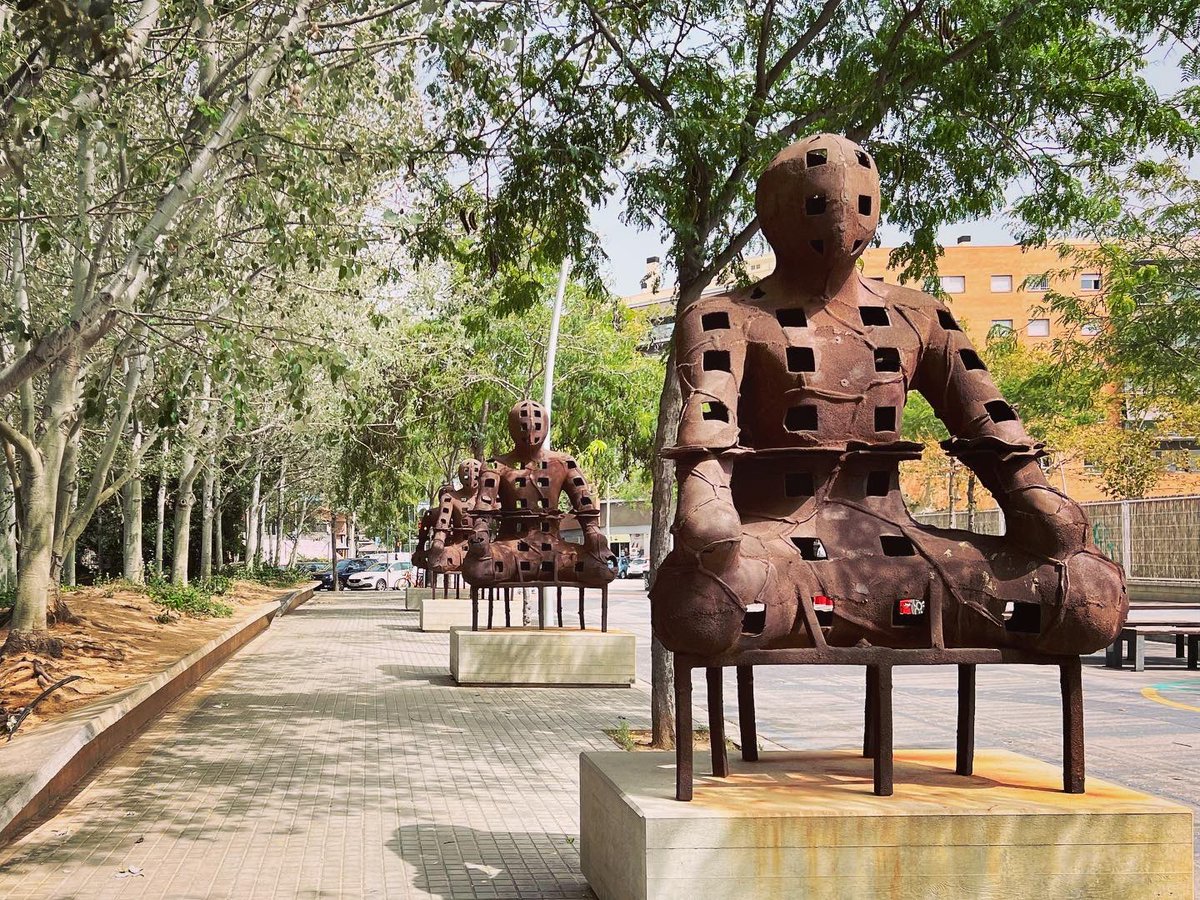 mimssodesign's tweet photo. #HelloBarcelona Museu contemporani d’art català. “Guardians” de Xavier Mascaró. #Barcelona #artcatala #sculpture #barcelonacity #art #canframis #Catalonia https://t.co/6CWnbTo9rm
