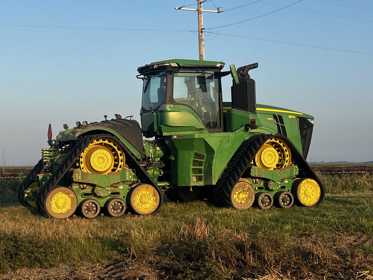 Hydraulic pump failure (590hours) and there are zero pumps available anywhere in Deere system, earliest release Mid-September. Effectively a $500k paperweight until then…