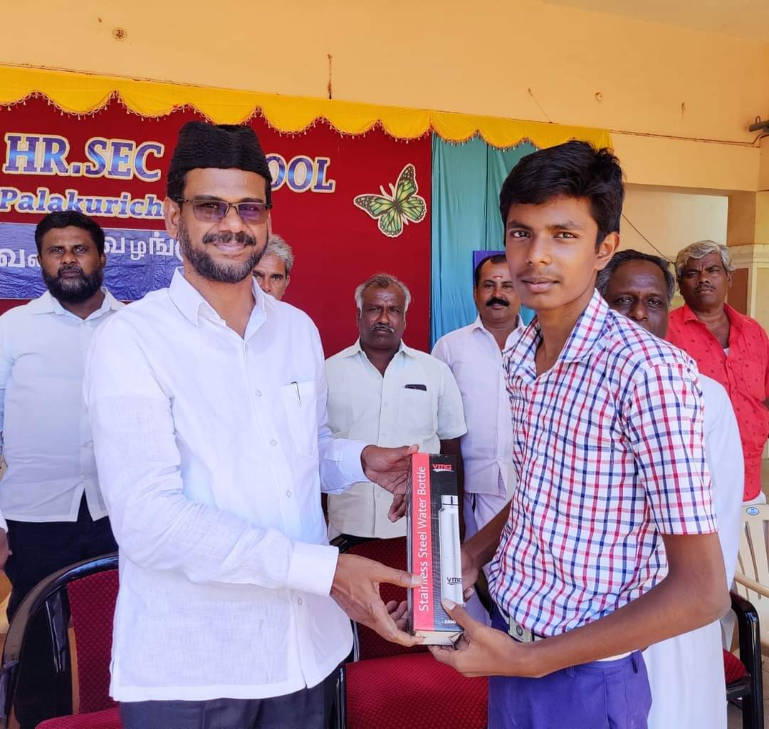 tmmkhqofficial's tweet image. திருச்சி மாவட்டம் மணப்பாறை தொகுதி மருங்காபுரி ஒன்றியம் பாலக்குறிச்சி புனித ஜேம்ஸ்  உயர் நிலைப்பள்ளியில் தமிழ்நாடு அரசு சார்பில் விலையில்லா மிதிவண்டி வழங்கிய மமக பொதுச்செயலாளர். 

#mmkmla #abdulsamadmla  #TMMKMEDIA
#mmkitwing

m.facebook.com/story.php?stor…