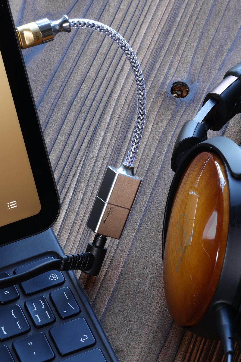 ddhifi_com's tweet photo. #ddHiFi #TC35Pro (M2/E2) 2nd Gen 3.5mm USB DAC #Dongle
【Dedicated chips for DAC and amplifier】
Equipped with CS43131 for decoding chip and ES9603Q for independent amplifier chip, which resulted in a substantial increase in output power, well enough even for driving headsets.😎 https://t.co/IIAE6fbLcR