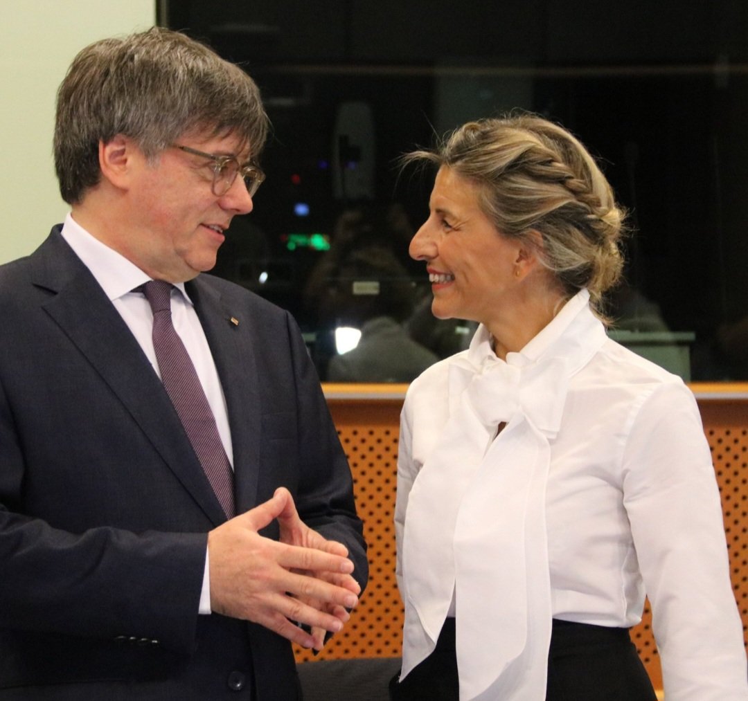 Titula la foto.
#YolandaDiaz #Puigdemont