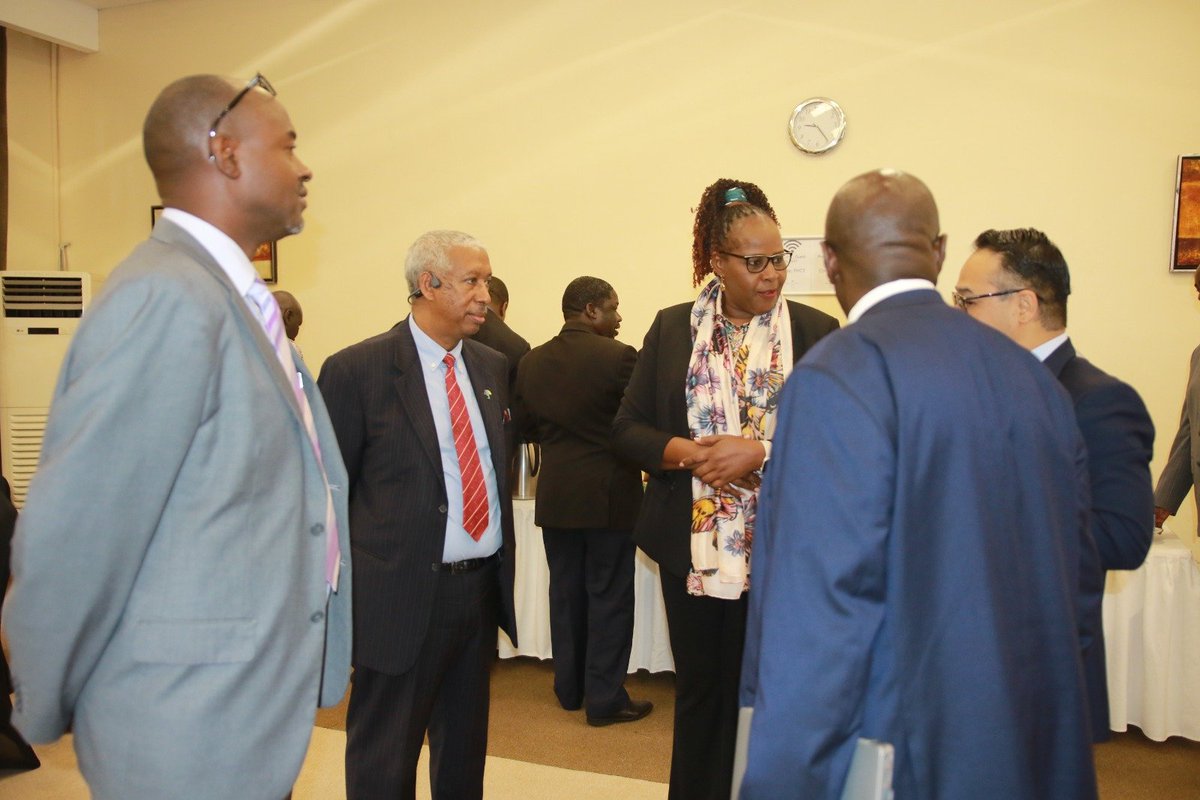 WHOUganda's tweet image. @WHOUganda in partnership with @MinofHealthUG is hosting a flagship initiative scoping mission on #Uganda's Epidemic Preparedness and Response. The mission will identify existing resources, gaps and state priorities for a 2-year workplan. @WHOAFRO @AfricaCDC @OPMUganda