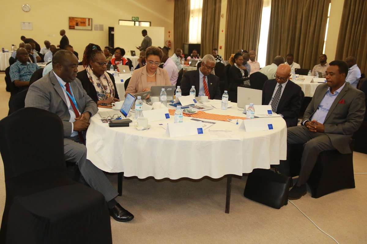 WHOUganda's tweet image. @WHOUganda in partnership with @MinofHealthUG is hosting a flagship initiative scoping mission on #Uganda's Epidemic Preparedness and Response. The mission will identify existing resources, gaps and state priorities for a 2-year workplan. @WHOAFRO @AfricaCDC @OPMUganda